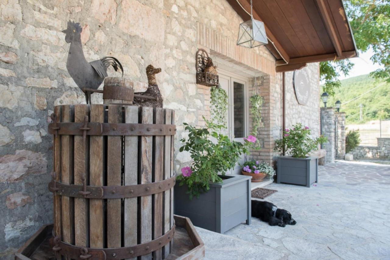 B&B Nonna Rosa Norcia Bagian luar foto